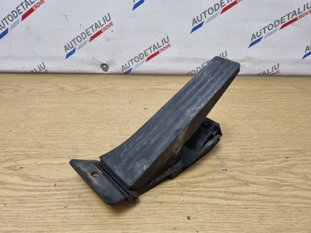 Accelerator throttle pedal – BMW X3 F25 (2010-2017)