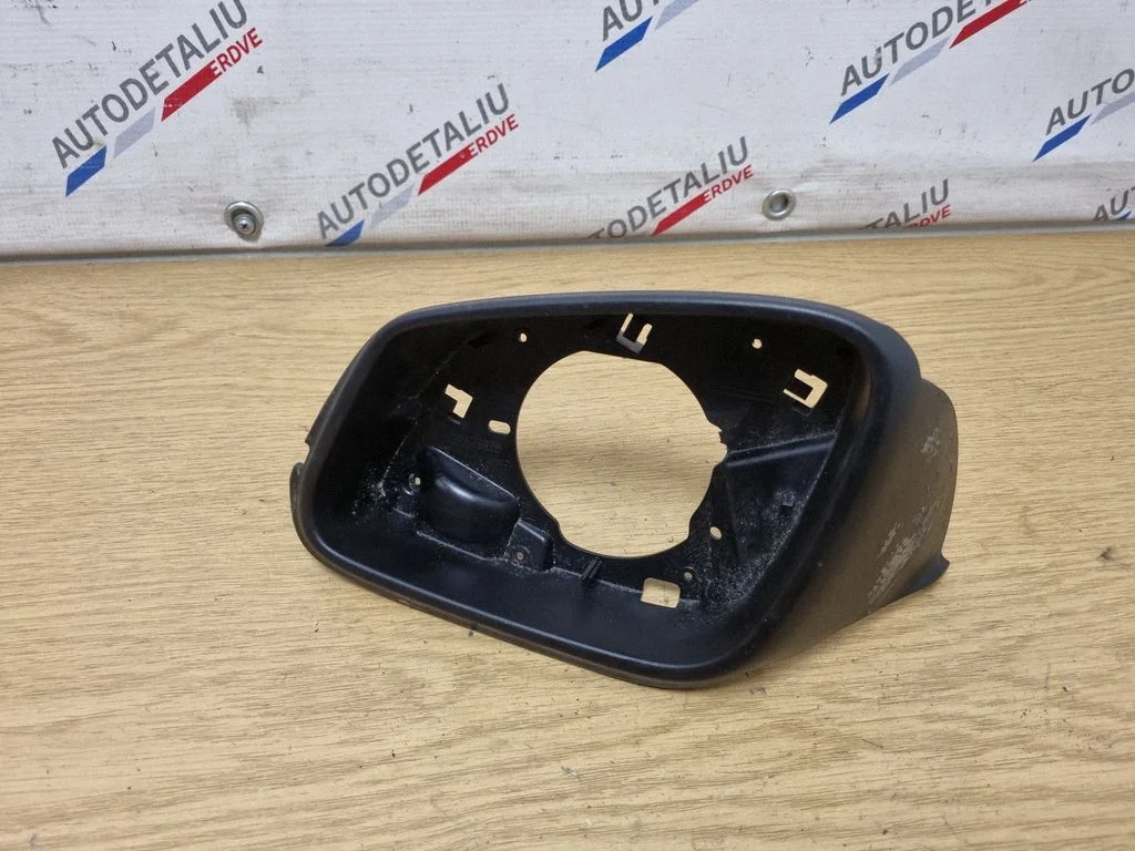 Spoguļa plastmasas apdare 20203013