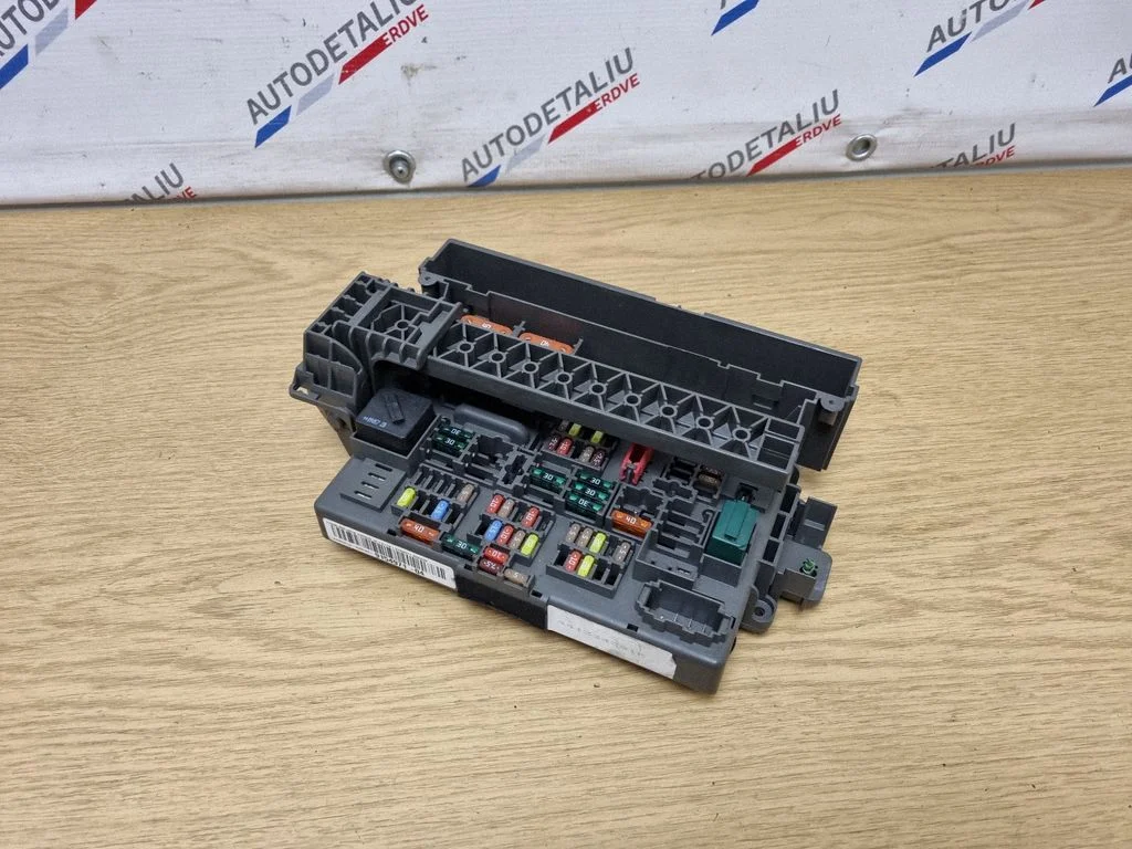 Drošinātāju kārba (komplekts) 9154971