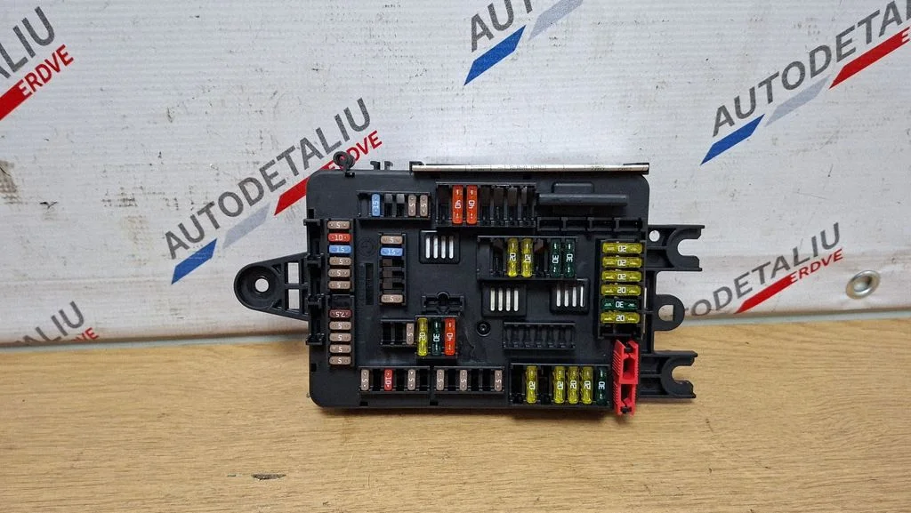 Drošinātāju kārba (komplekts) 9337880