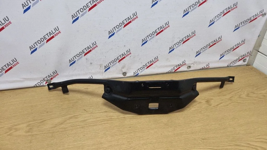 Radiator support slam panel bracket – BMW 6 Series E63 E64 (2002-2010)