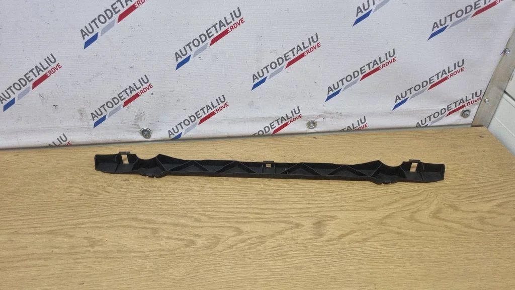 Radiatoru paneļa kronšteins 7347596