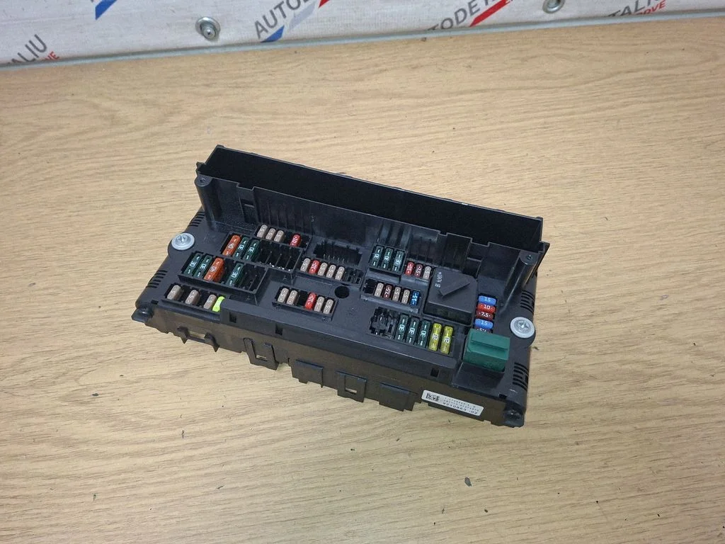 Fuse module – BMW X3 F25 (2010-2017)