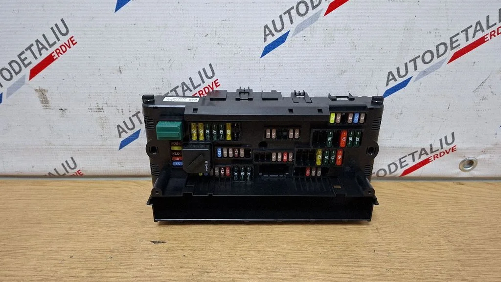 Drošinātāju bloks – BMW X3 F25 (2010-2017)