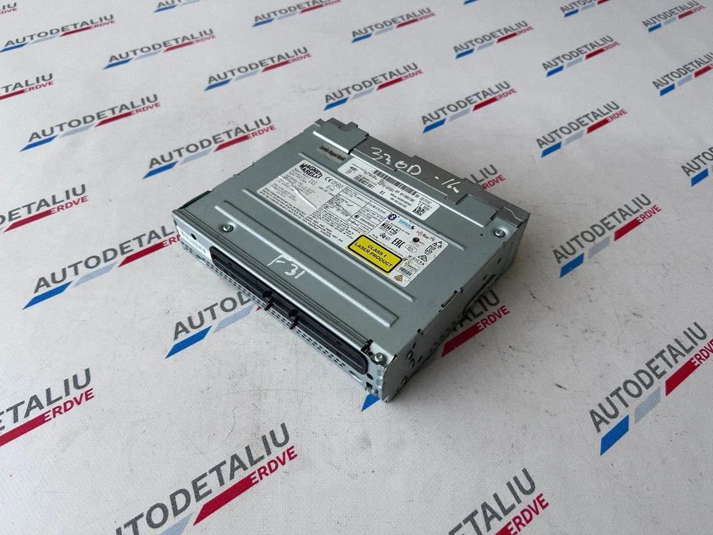 Radio/CD/DVD atskaņotājs/navigācija 6822601