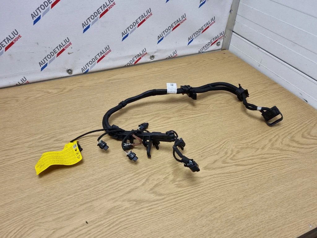 Fuel injector wires 8482361