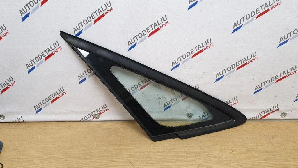 Front triangle window/glass – BMW 2 Series F45 (2014-2021)