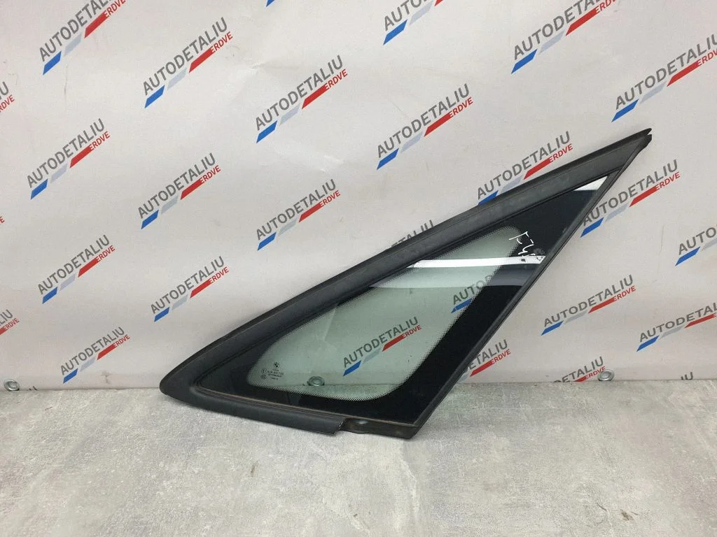 Front triangle window/glass – BMW 2 Series F46 (2015-)