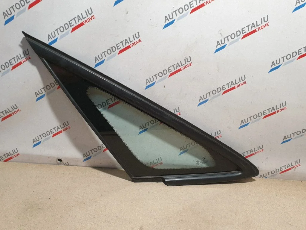 Front triangle window/glass – BMW 2 Series F46 (2015-)