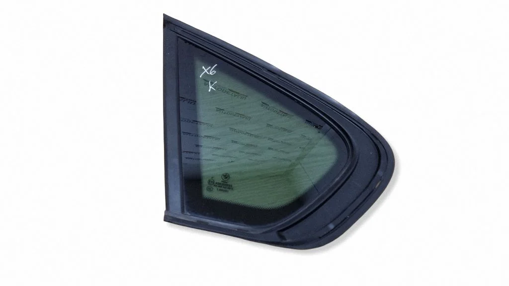 Tagumine kere külgklaas 7182327
