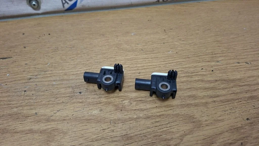 Drošības spilvenu trieciena sensors 9234989