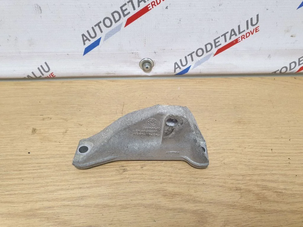 Degvielas sūkņa kronšteins 7804376