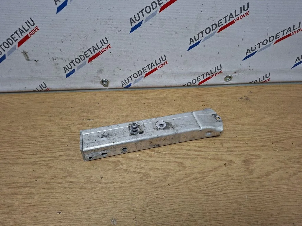 Esistange löögisummuti 7302521