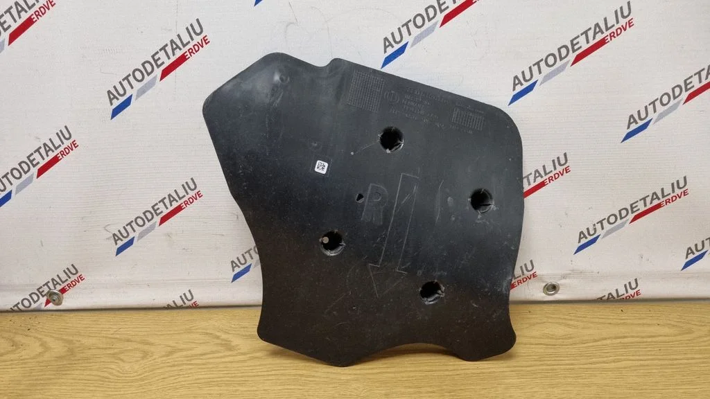 Rear underbody cover/under tray 6876804