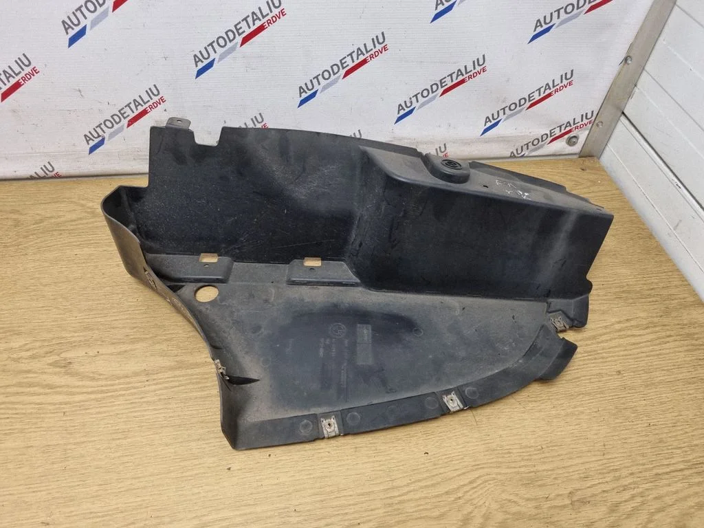 Tagumise kaitseraua põhjakaitse – BMW 3-seeria F30 F35 F31 (2012-2018)