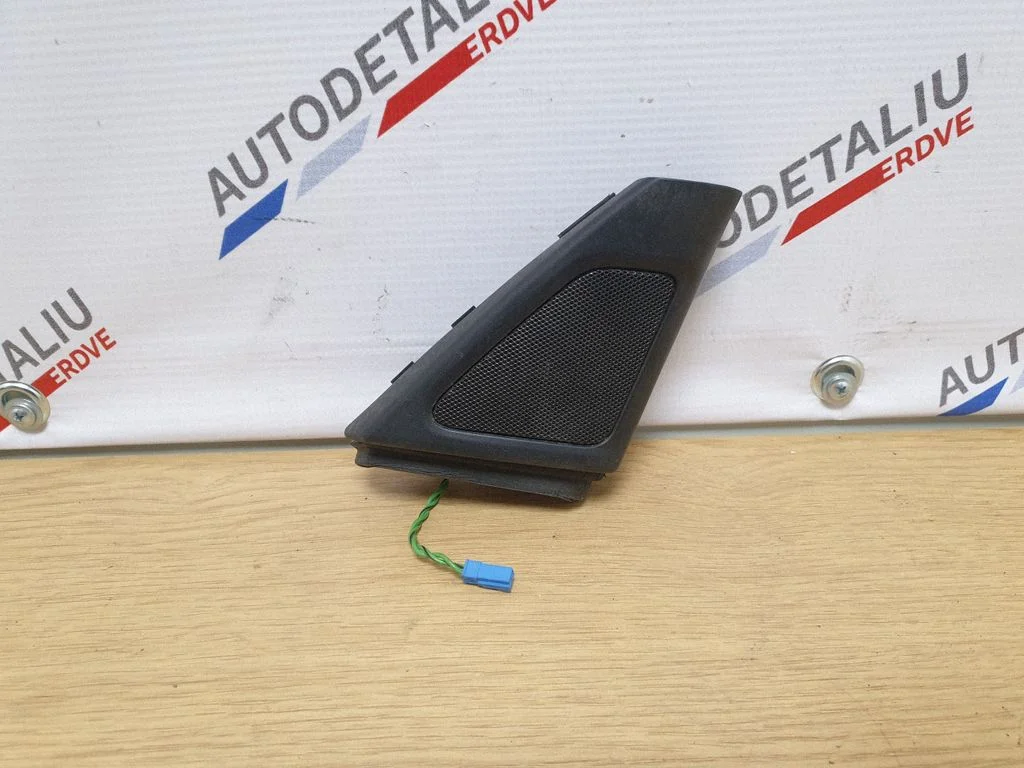 Augstfrekvences skaļrunis (-ņi) priekšējās durvīs 7199300