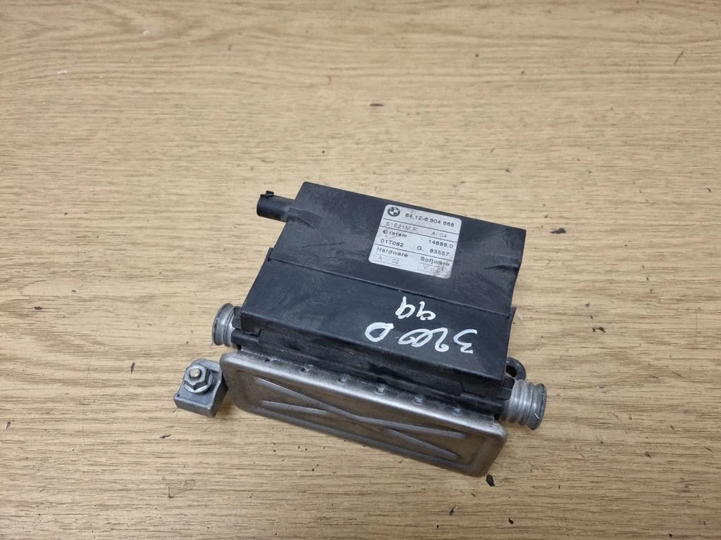 Coolant heater 64126904668