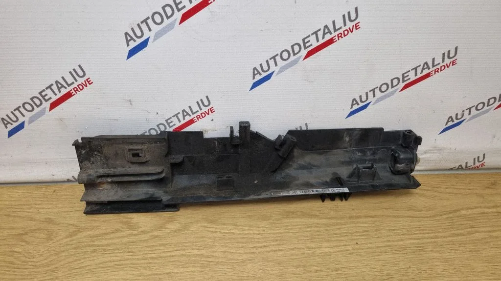 Radiatoru apdare 7600536