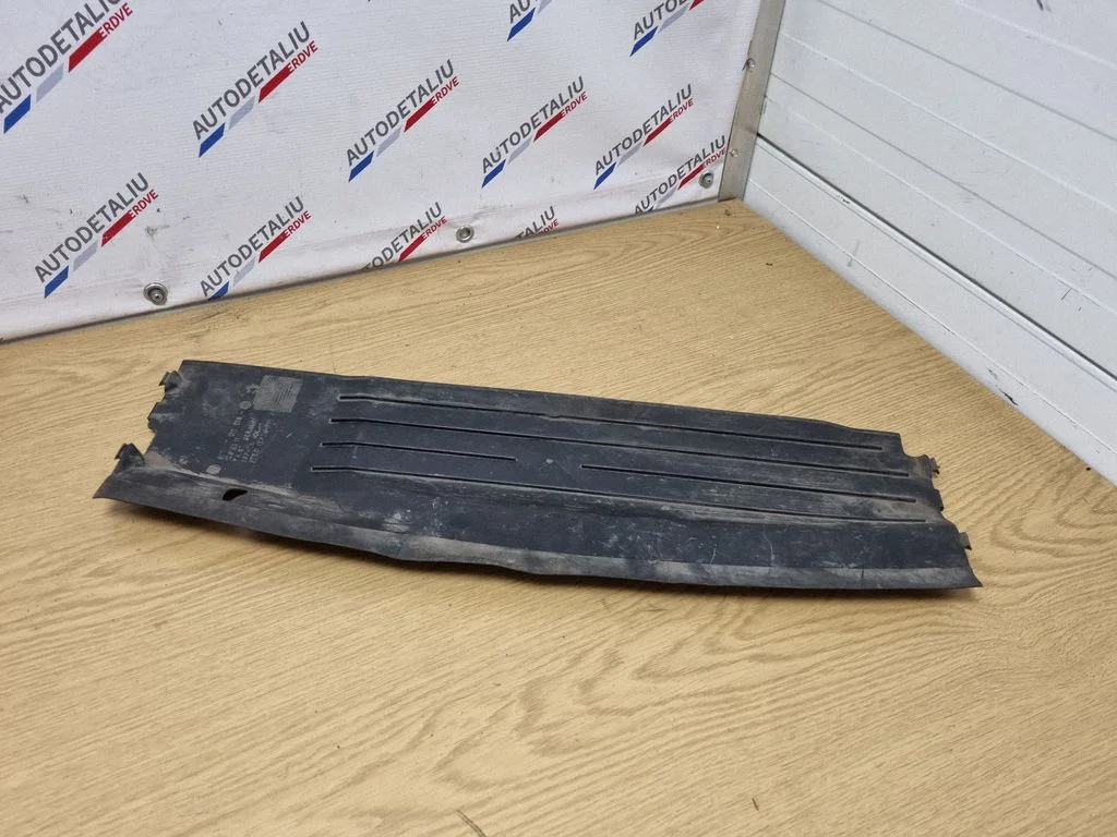 Radiator trim 7011218