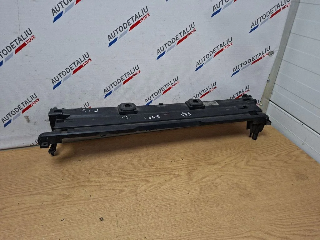 Radiatoru apdare M136091