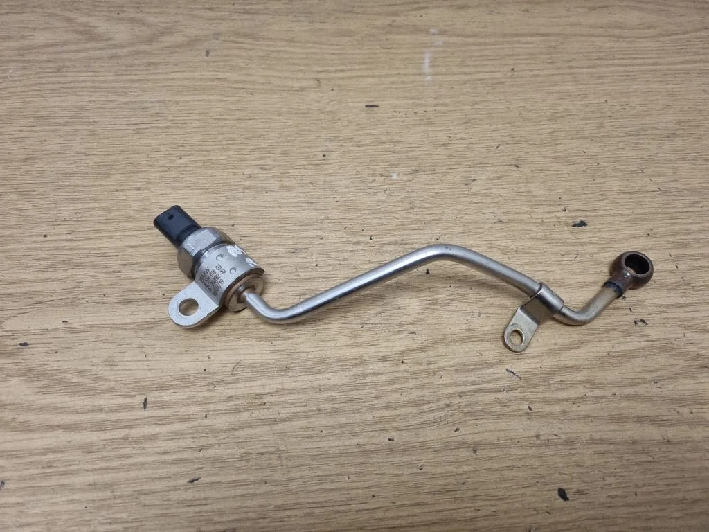 Exhaust gas pressure sensor – BMW 3 Series F30 F35 F31 (2012-2018)