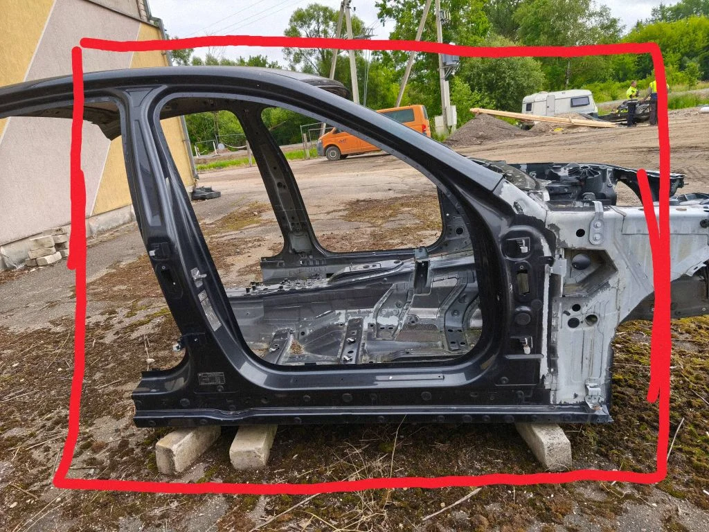 Esimene lävepakk (kereosa) – BMW 5-seeria F10 F11 (2009-2016)