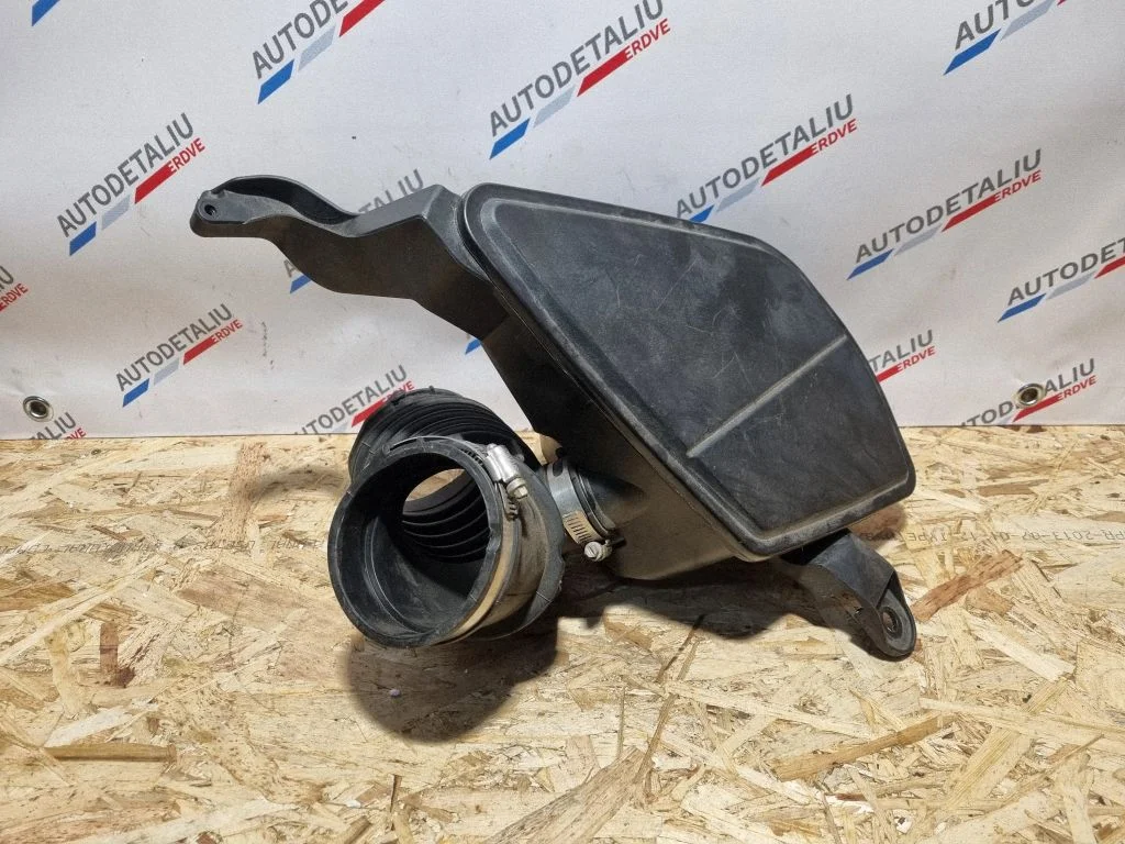 Intake resonator – BMW 5 Series G30 G31 G38 (2016-)