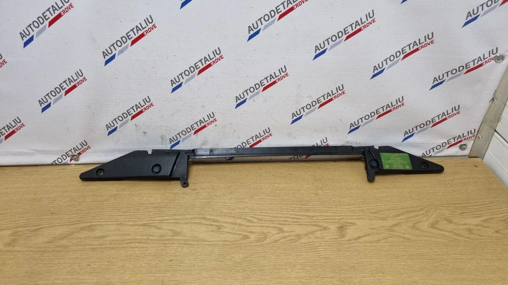 Radiatoru paneļa augšējā daļa 1439117