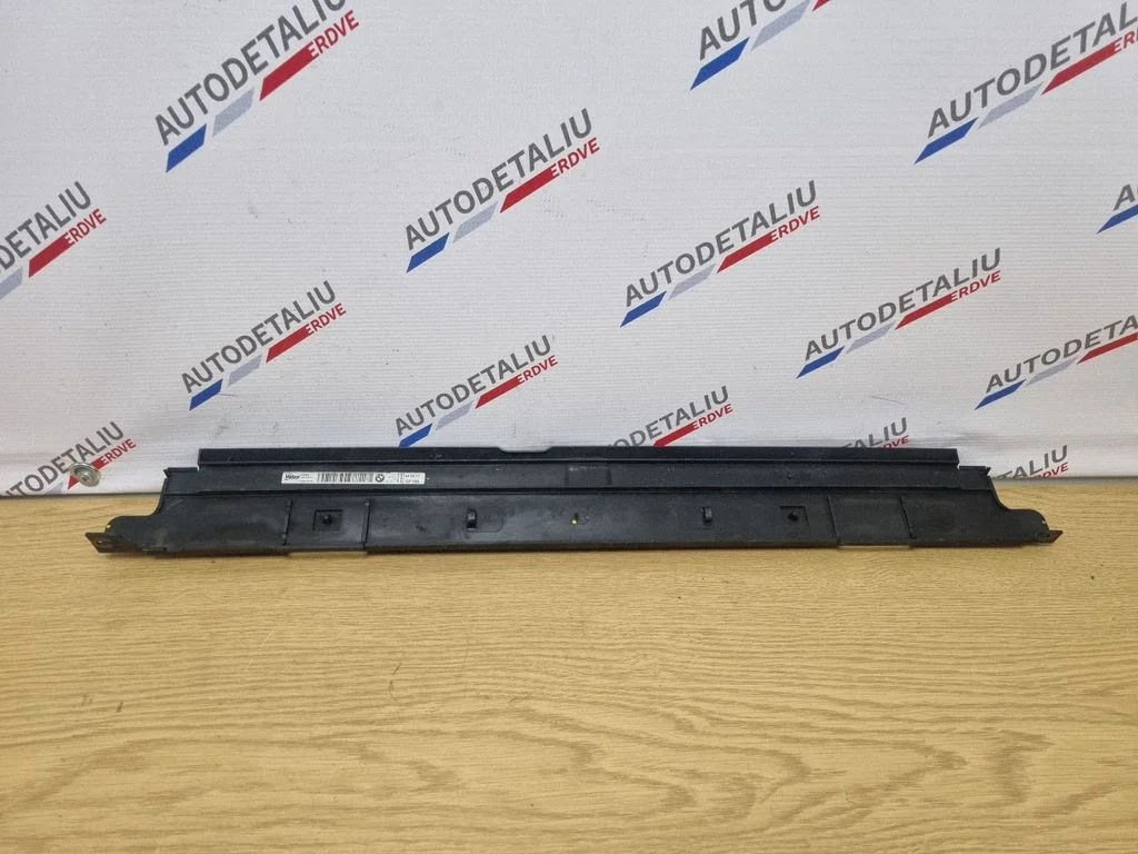 Radiatoru paneļa augšējā daļa 7600543