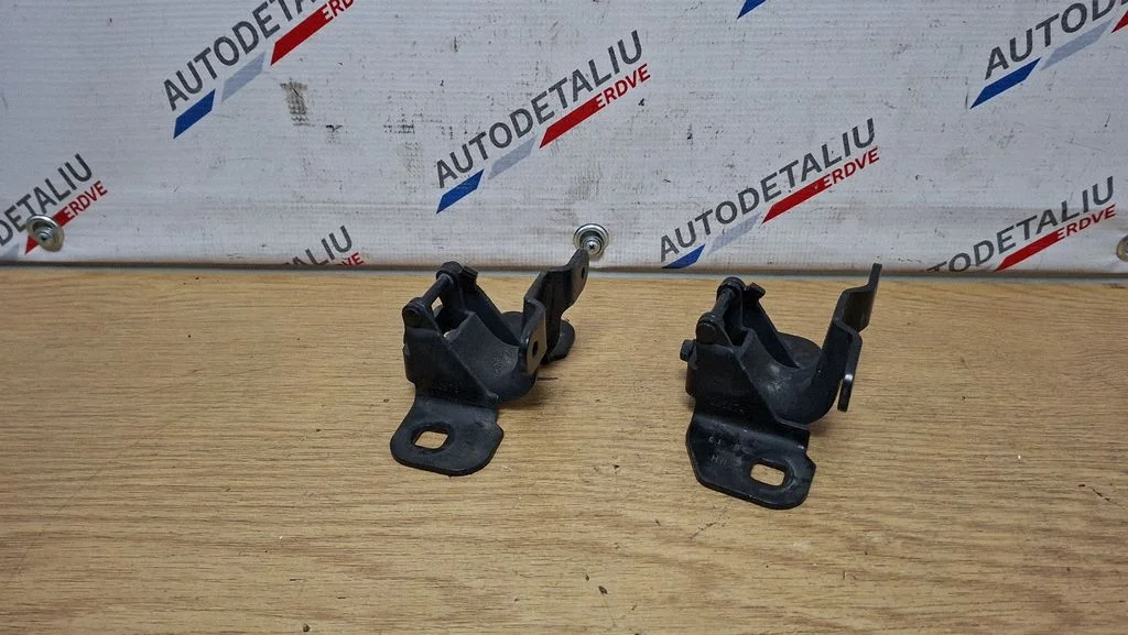Convertible roof hinge – BMW 6 Series F12 F13 (2010-2018)