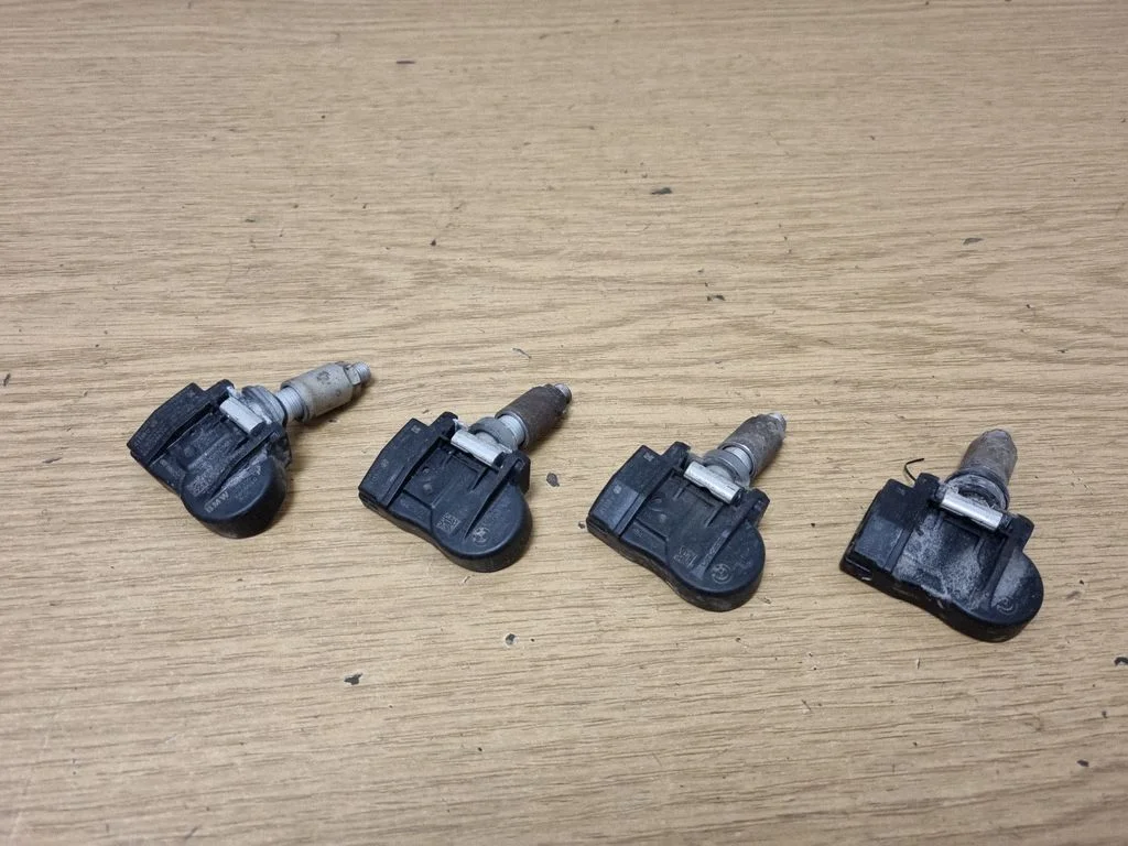 Tire pressure sensor – BMW X3 F25 (2010-2017)