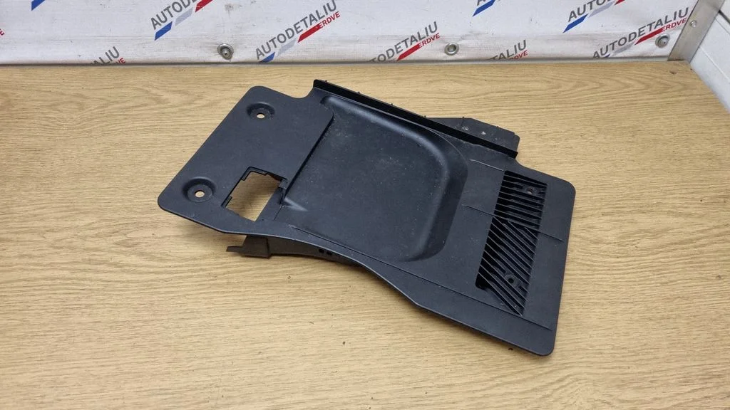 Subwoofer grill/trim 9242212