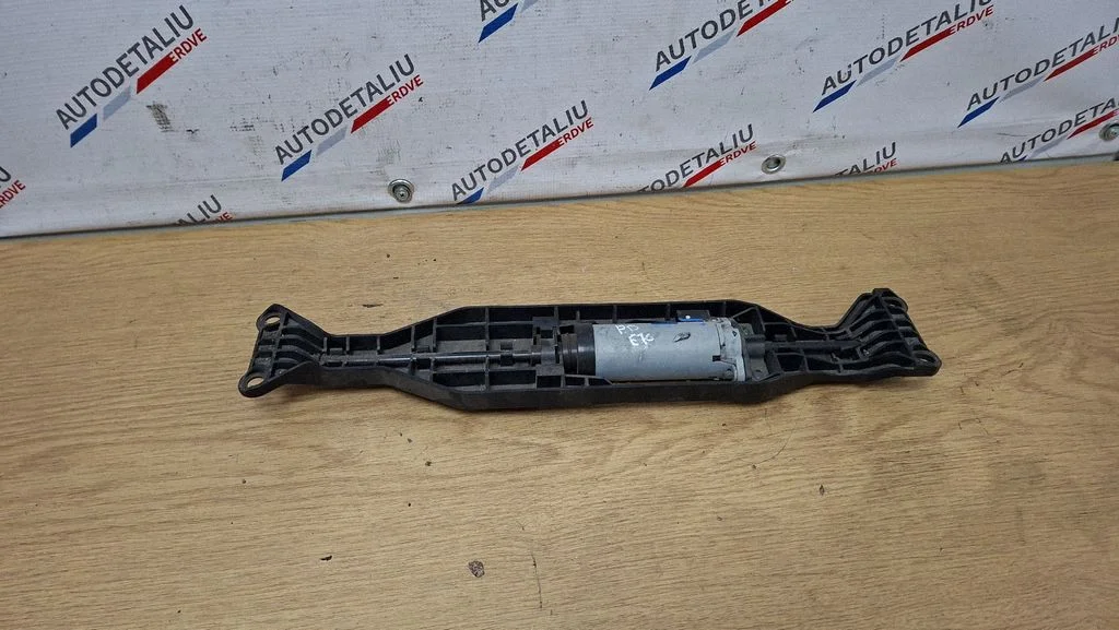 Seat adjustment motor 0130002613