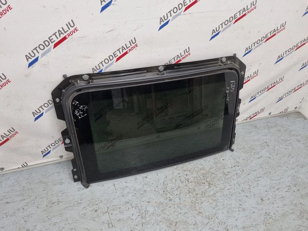 Sunroof glass – BMW X3 F25 (2010-2017)