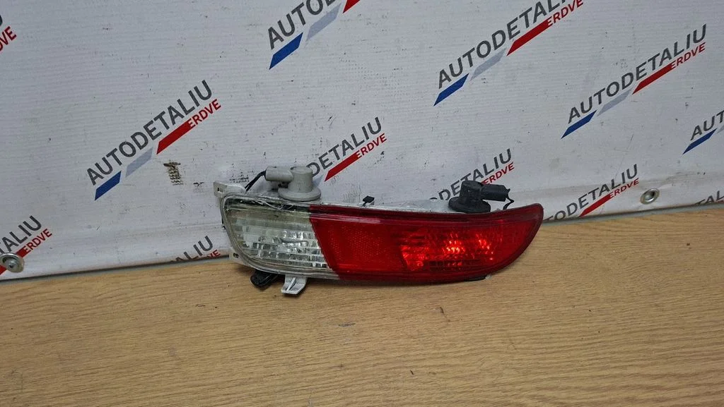 Rear bumper light 6911899