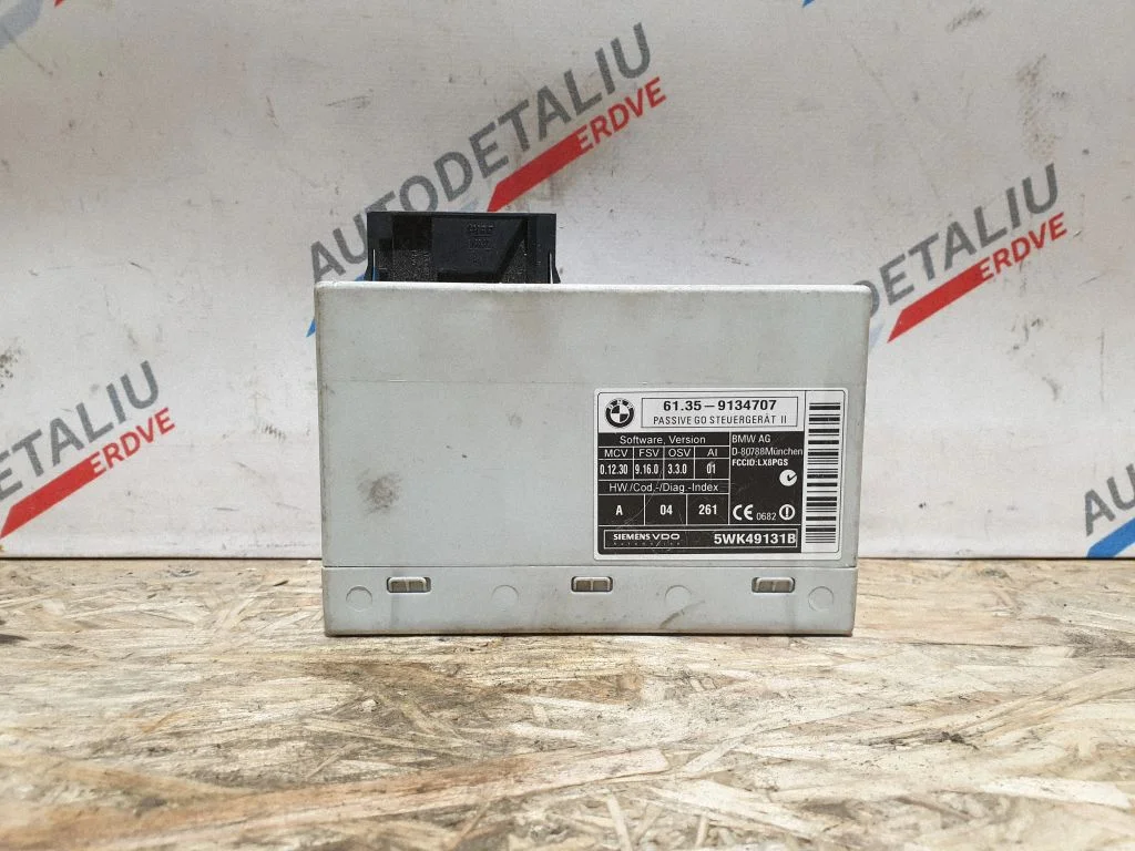 Bezatslēgas sistēmas KESSY (keyless) vadības bloks/modulis – BMW X5 E70 (2006-2013)