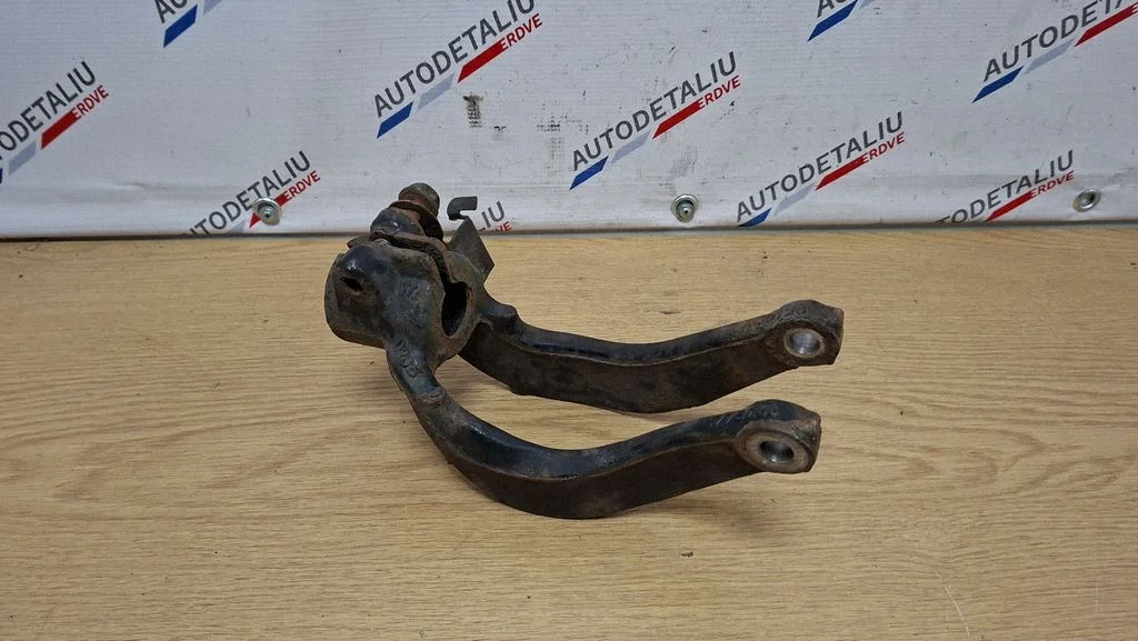 Lower shock absorber bracket – BMW X5 E70 (2006-2013)