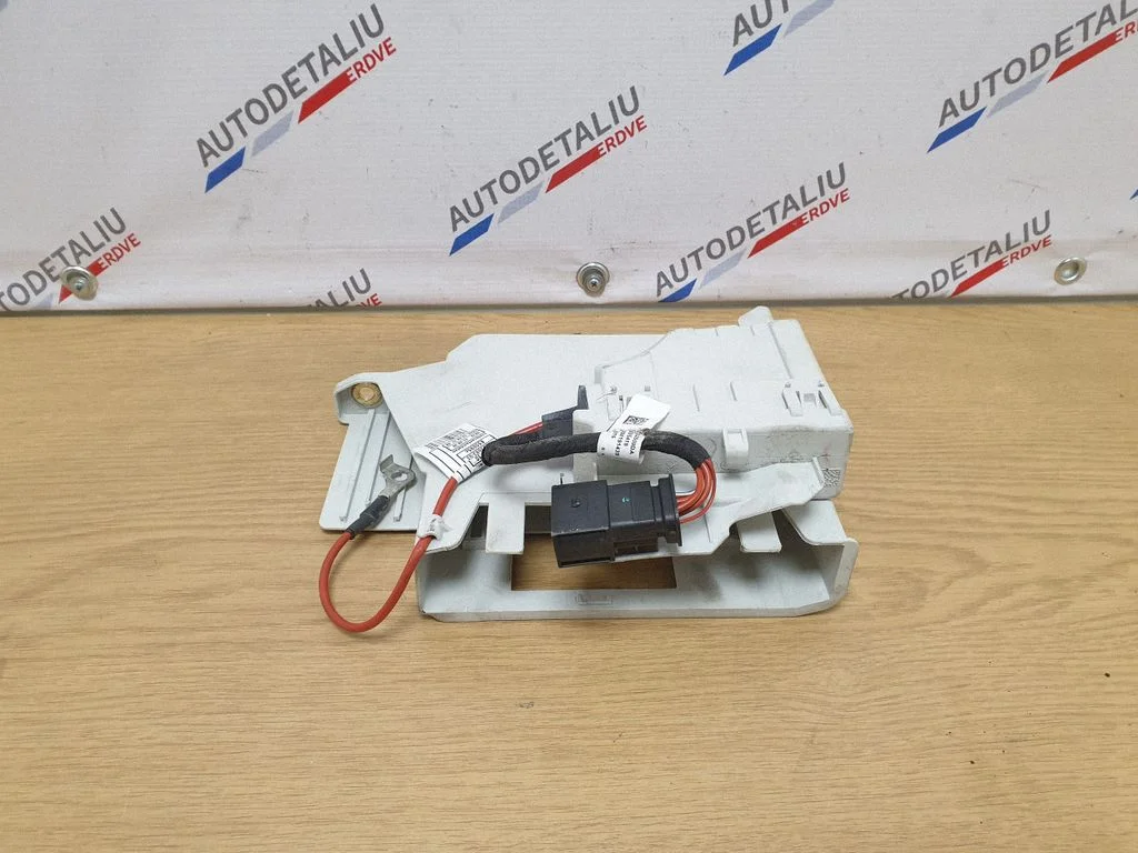 Engine control unit box – BMW X1 F48 F49 (2015-2022)