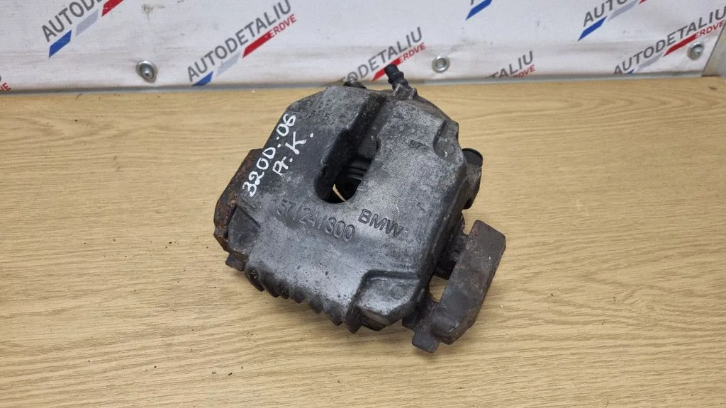 Front brake caliper – BMW 3 Series E90 E91 (2005-2012)
