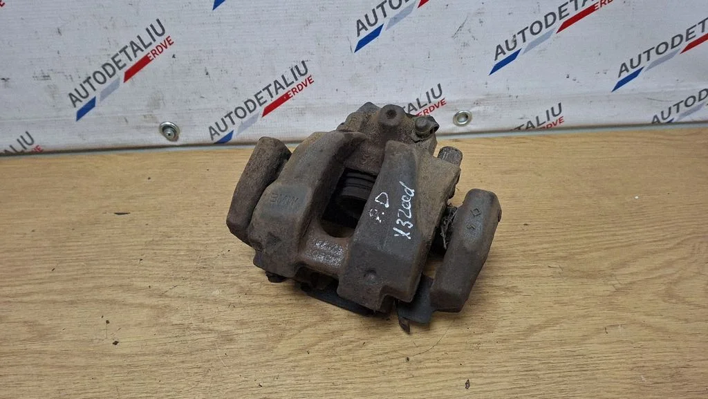 Priekšējais bremžu suports BMW28328