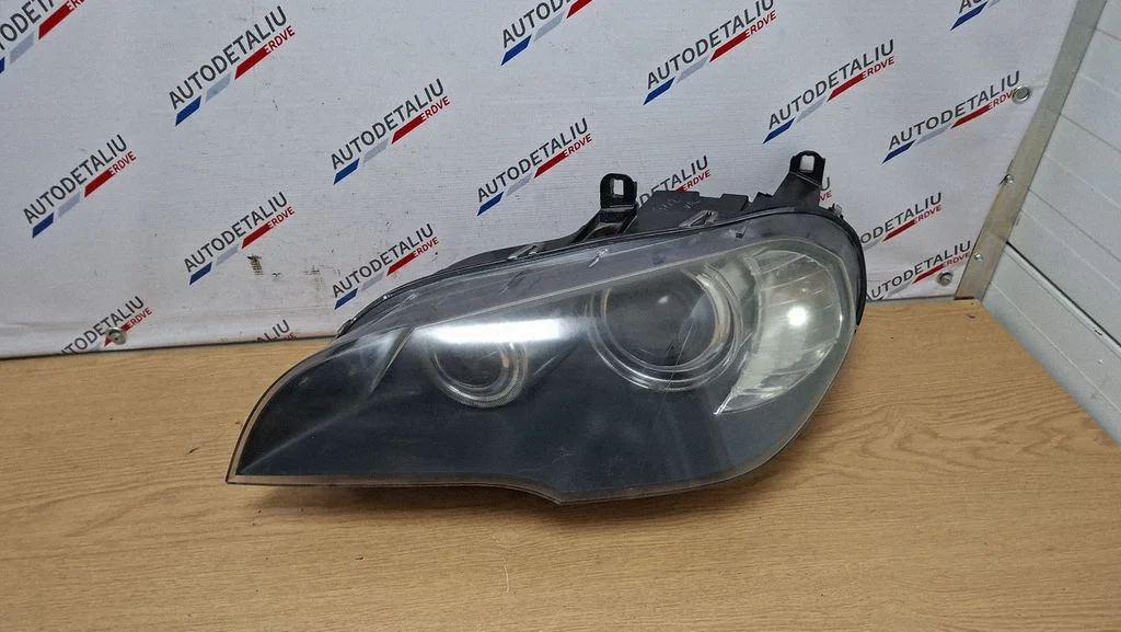 Priekšējais lukturis 7161589