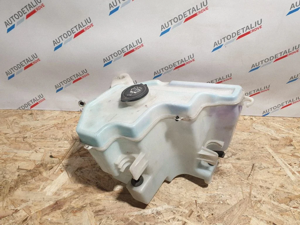 Windshield washer fluid reservoir/tank – BMW Z4 E89 (2009-2017)
