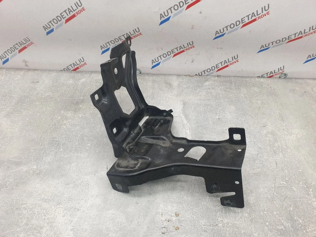 Headlight/headlamp mounting bracket – BMW 2 Series F45 (2014-2021)