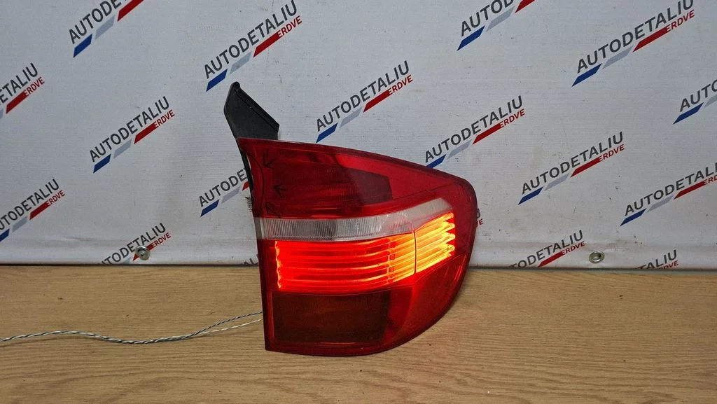 Rear/tail lights 7200818