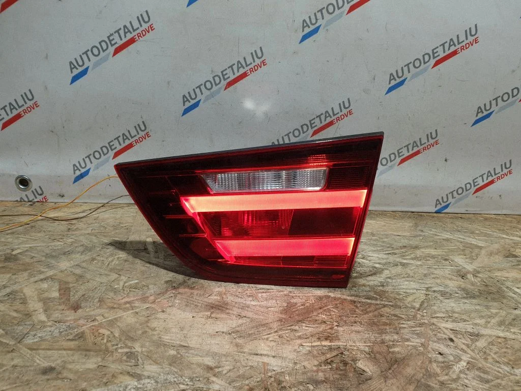 Aizmugurējais lukturis bagāžnieka vākā 7286034