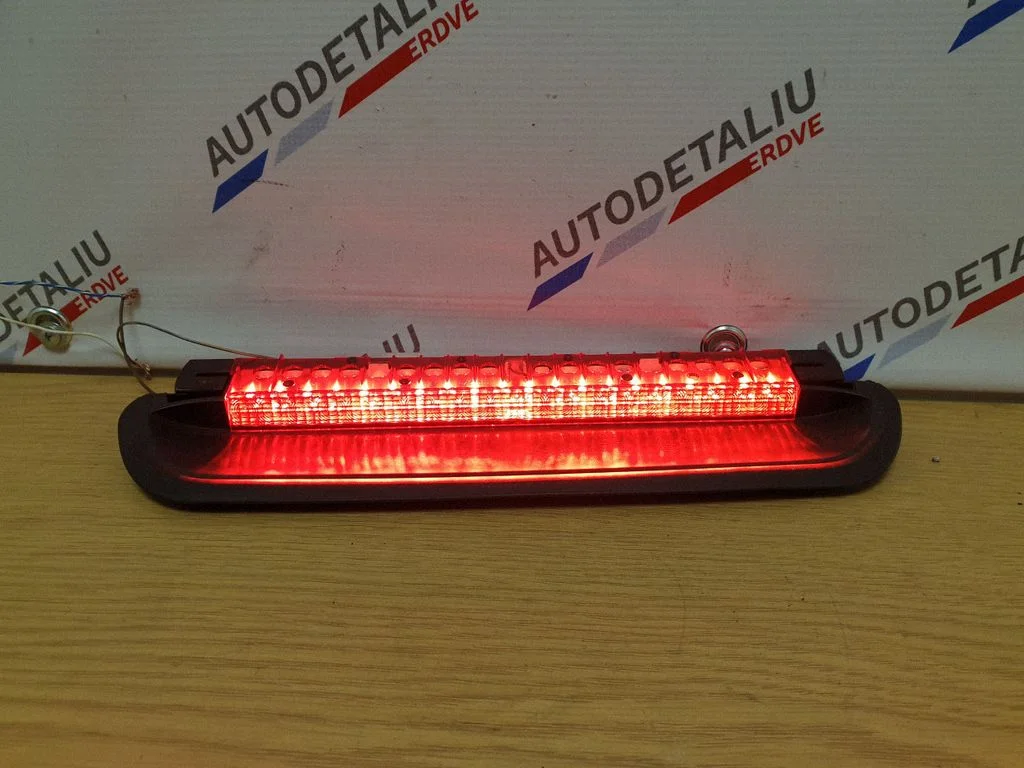 Papildu stopgaismas lukturis 7146059