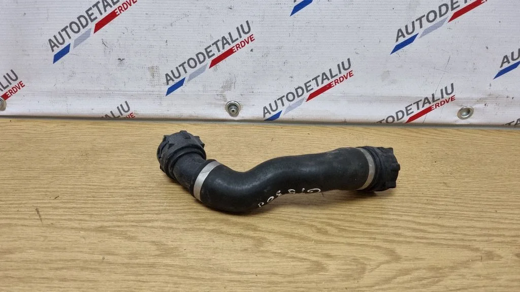 Przewody układu chłodzenia silnika 8509274