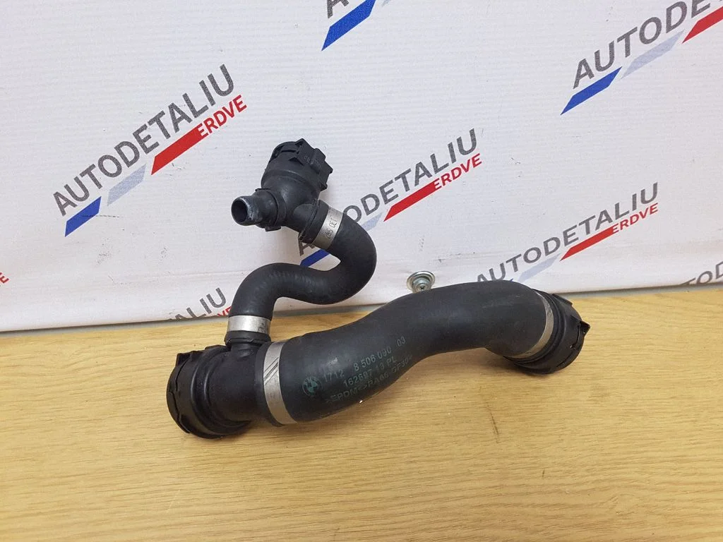 Przewody układu chłodzenia silnika – BMW Seria 5 F10 F11 (2009-2016)