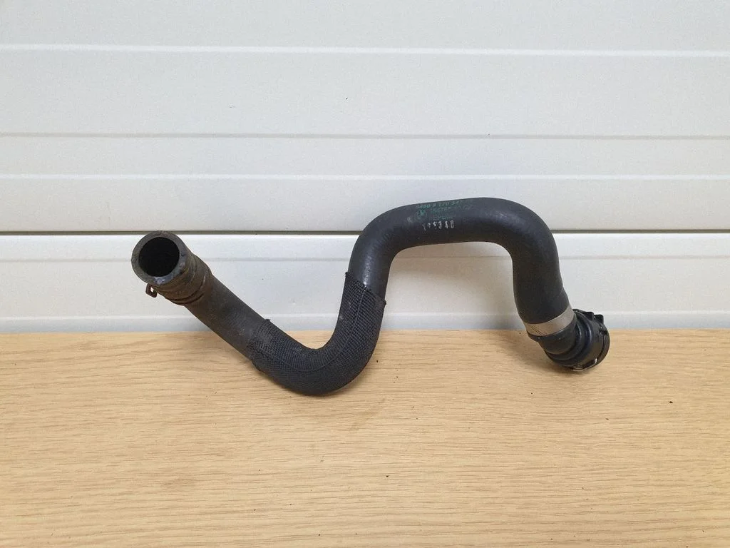 Engine coolant pipe/hose – BMW 5 Series F10 F11 (2009-2016)