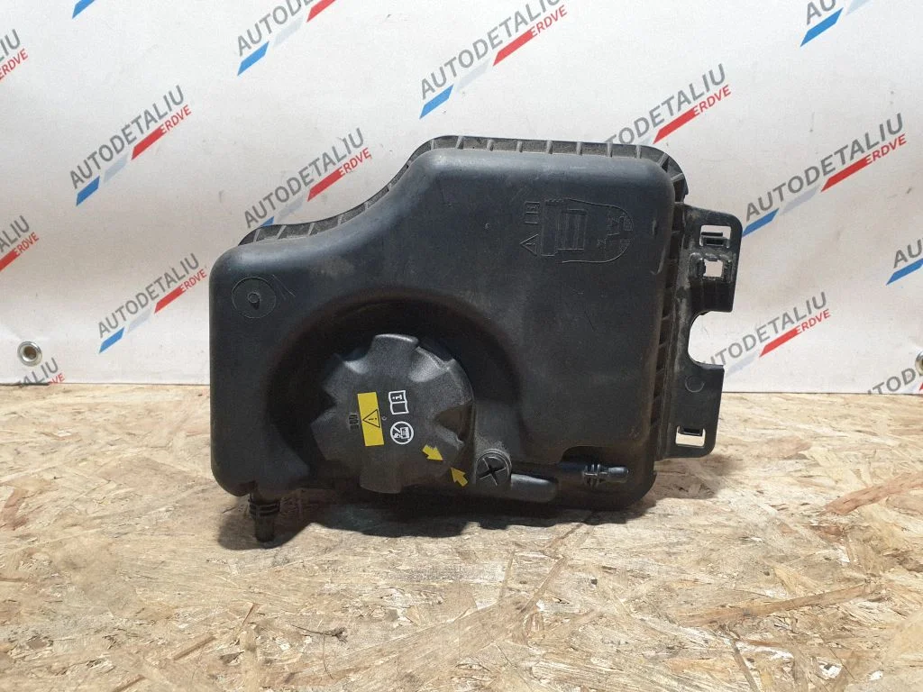 Coolant expansion tank/reservoir – BMW 3 Series F30 F35 F31 (2012-2018)